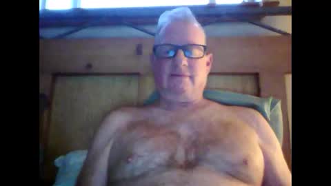 Snapshot of robo0000 chatting on 01/06/26, 04:11 robo0000 online show from 01/06/26, 04:11