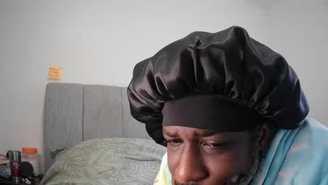 Snapshot of robo_cox chatting on 09/09/25, 04:17 BBC America online show from 09/09/25, 04:17