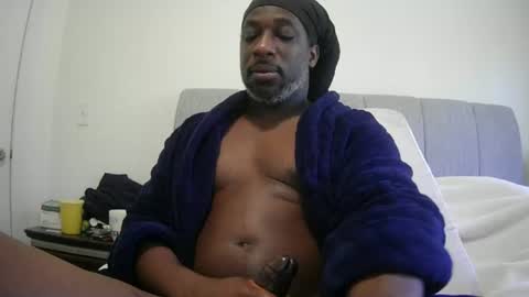 Snapshot of robo_cox chatting on 06/11/26, 04:05 BBC America online show from 06/11/26, 04:05