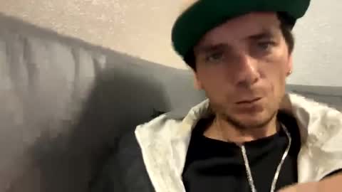 Rob witha 8 online show from 10/06/25, 03:59