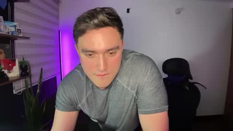 ROBYN online show from 02/21/26, 12:33