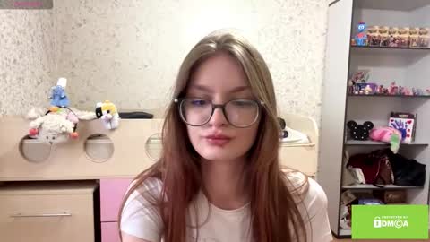 robynsentinella online show from 02/17/26, 02:41