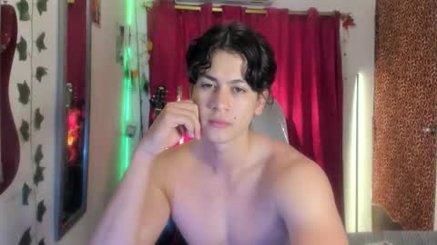 Snapshot of roca_inca chatting on 10/21/25, 06:14 roca inca online show from 10/21/25, 06:14