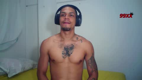 Snapshot of rocco99xx chatting on 02/18/26, 04:58 Rocco online show from 02/18/26, 04:58