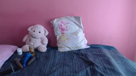 Rochelle online show from 04/22/26, 03:13