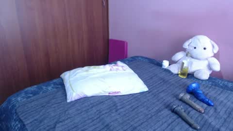 Snapshot of rochelle_xxx chatting on 06/18/26, 01:26 Rochelle online show from 06/18/26, 01:26