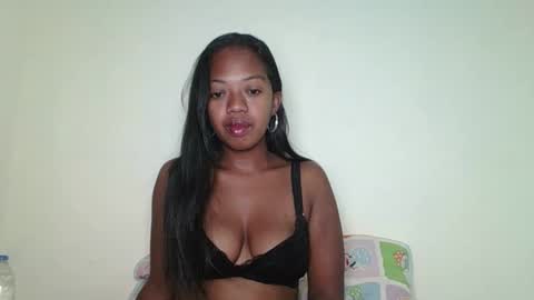 rochellinah online show from 04/22/26, 08:17