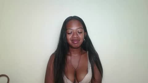 rochellinah online show from 05/06/26, 06:13