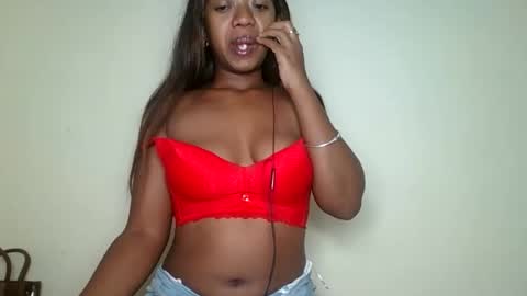 rochellinah online show from 06/04/26, 01:55