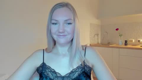 rock__baby online show from 11/22/25, 04:33