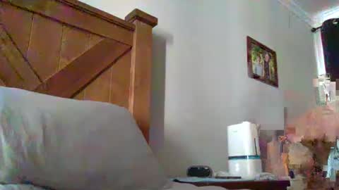 Snapshot of rock_steady80 chatting on 02/23/25, 06:23 rock_steady80 online show from 02/23/25, 06:23