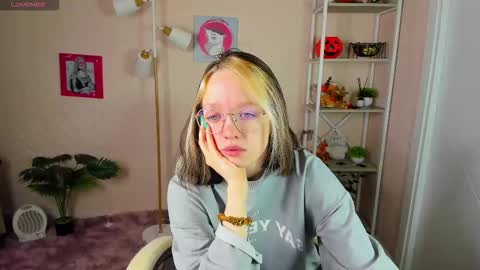 Rockett online show from 11/19/25, 01:05