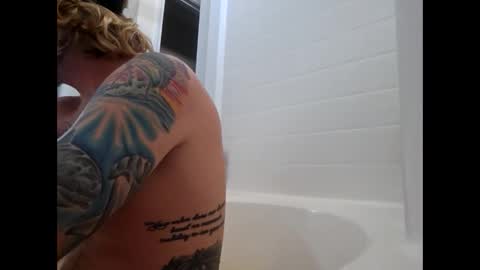 rockhardsurfers online show from 01/01/25, 02:09