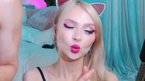 Lina and Den online show from 09/23/25, 07:44