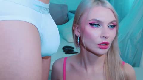 Lina and Den online show from 03/04/26, 07:36