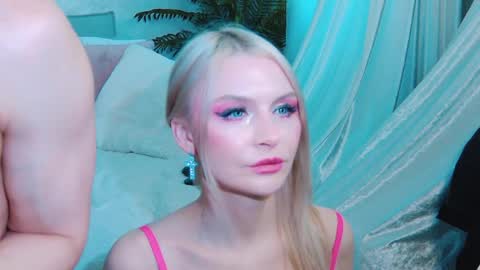 Lina and Den online show from 04/10/26, 07:35