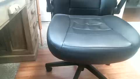 Snapshot of rocky_55 chatting on 10/10/25, 06:18 rocky_55 online show from 10/10/25, 06:18