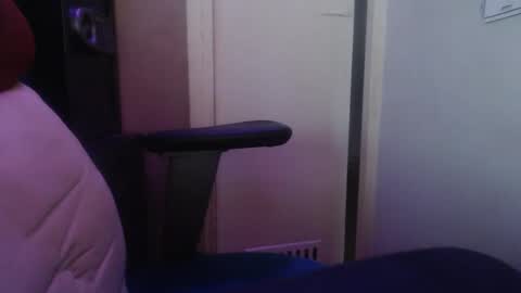 Snapshot of roctumx chatting on 11/24/25, 10:48 roctumx online show from 11/24/25, 10:48