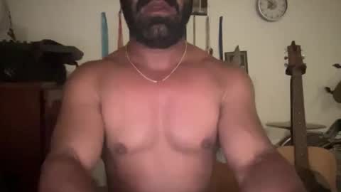 Snapshot of rodrigo232426 chatting on 11/11/25, 05:51 rodrigo232426 online show from 11/11/25, 05:51