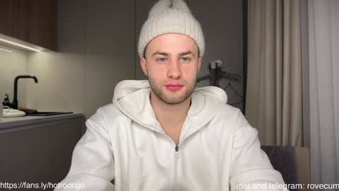 Rodrigo online show from 12/11/24, 06:20