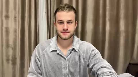 Rodrigo online show from 09/14/25, 06:18