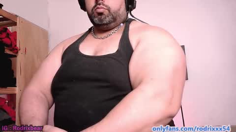 Snapshot of rodrixxx54 chatting on 09/27/25, 10:37 rodrixxx54 online show from 09/27/25, 10:37