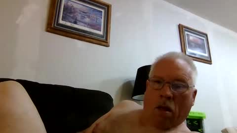 rodstud641 online show from 10/15/25, 11:10