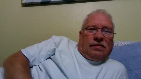 rodstud641 online show from 10/19/25, 05:08