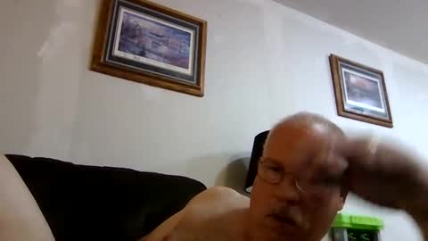 Snapshot of rodstud641 chatting on 11/01/25, 01:35 rodstud641 online show from 11/01/25, 01:35