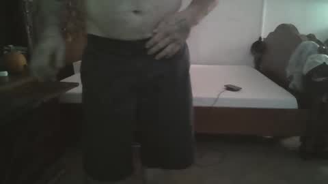 Snapshot of rodthemechanic chatting on 11/03/25, 06:14 rodthemechanic online show from 11/03/25, 06:14