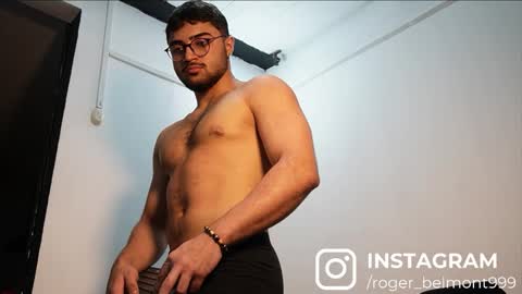 Snapshot of roger_belmont chatting on 11/14/25, 04:33 Roger Belmont online show from 11/14/25, 04:33