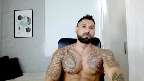 Snapshot of rogers_p chatting on 12/21/24, 03:20 Rogers online show from 12/21/24, 03:20