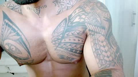 Snapshot of rogers_p chatting on 01/11/25, 07:38 Rogers online show from 01/11/25, 07:38