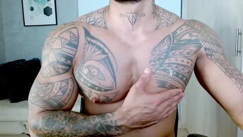 Snapshot of rogers_p chatting on 02/02/25, 12:30 Rogers online show from 02/02/25, 12:30