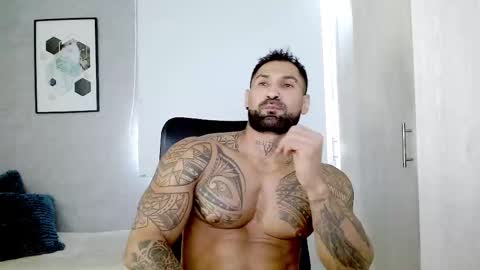 Snapshot of rogers_p chatting on 02/12/25, 03:05 Rogers online show from 02/12/25, 03:05