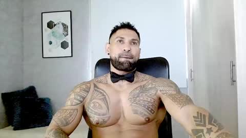 Snapshot of rogers_p chatting on 02/14/25, 02:54 Rogers online show from 02/14/25, 02:54