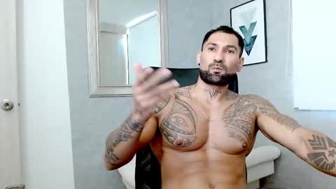 Snapshot of rogers_p chatting on 09/09/25, 04:17 Rogers online show from 09/09/25, 04:17