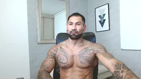 Snapshot of rogers_p chatting on 12/02/25, 03:34 Rogers online show from 12/02/25, 03:34