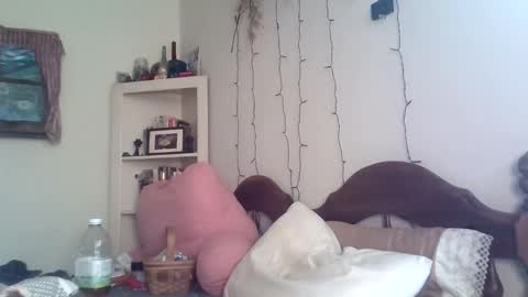 Snapshot of roisierios chatting on 02/15/26, 03:42 Rosie Rios online show from 02/15/26, 03:42