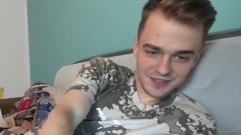 taylor fox online show from 10/05/25, 04:49