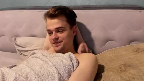 taylor fox online show from 11/28/25, 07:05