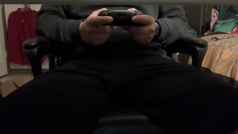 roland_96 online show from 12/05/25, 04:43