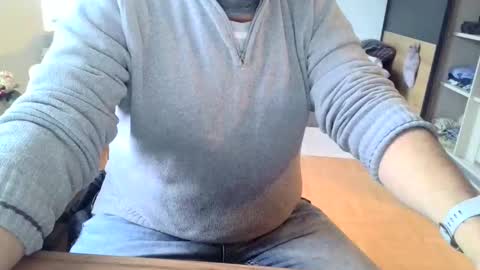 rolandloser1000 online show from 01/16/25, 01:14