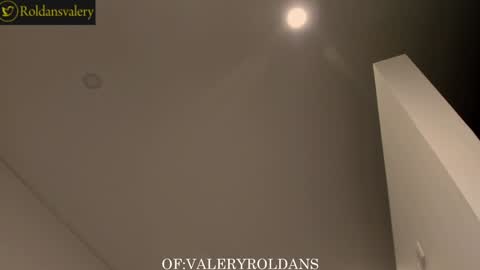 Snapshot of roldansvalery chatting on 01/08/25, 02:57 Valery Roldans online show from 01/08/25, 02:57