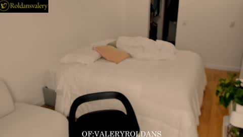 Snapshot of roldansvalery chatting on 01/09/25, 01:50 Valery Roldans online show from 01/09/25, 01:50