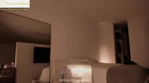 Snapshot of roldansvalery chatting on 05/01/26, 02:16 Valery Roldans online show from 05/01/26, 02:16