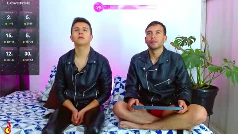 Snapshot of rolos_hot32 chatting on 12/14/24, 03:47 rolos_hot32 online show from 12/14/24, 03:47