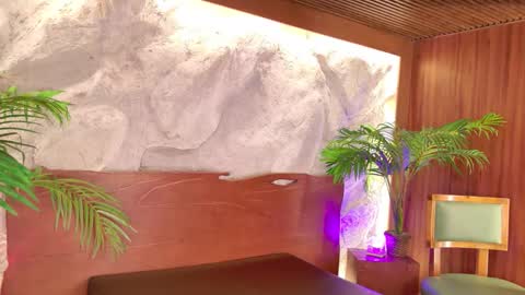 Snapshot of rolyloren_ chatting on 02/24/26, 04:27 Marcela online show from 02/24/26, 04:27