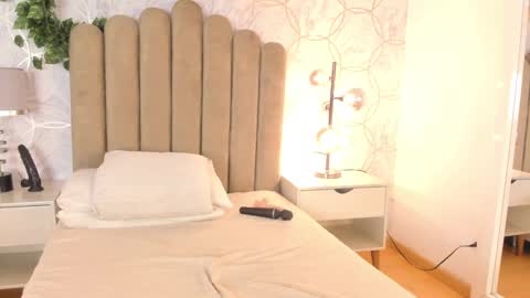   online show from 12/30/24, 02:30