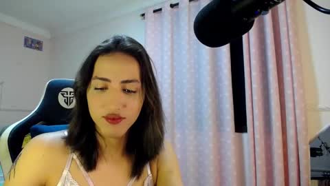 Snapshot of romalix chatting on 01/16/25, 06:03 charlotte online show from 01/16/25, 06:03